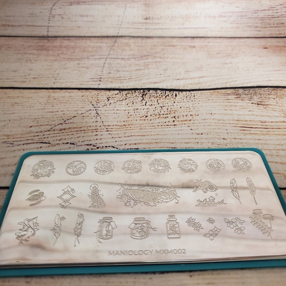 Maniology Mani x Me Whale Animals Feathers Nail Stamping Plates MXM001 MXM002 - Picture 4 of 5